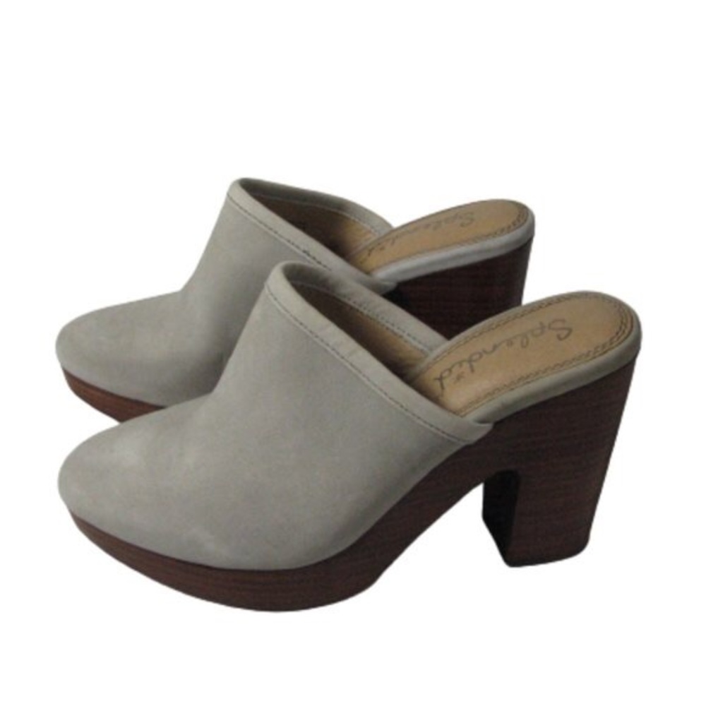 Splendid Mules